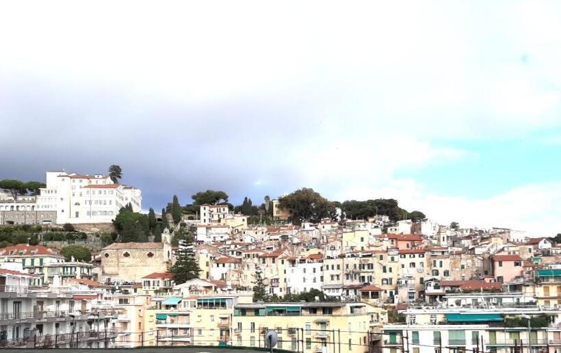 침실 1개 아파트, Riviera Sanremo