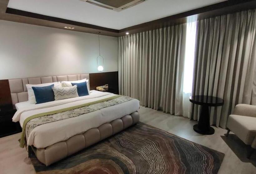 Номер Стандарт, Royal Orchid Central Grazia Navi Mumbai