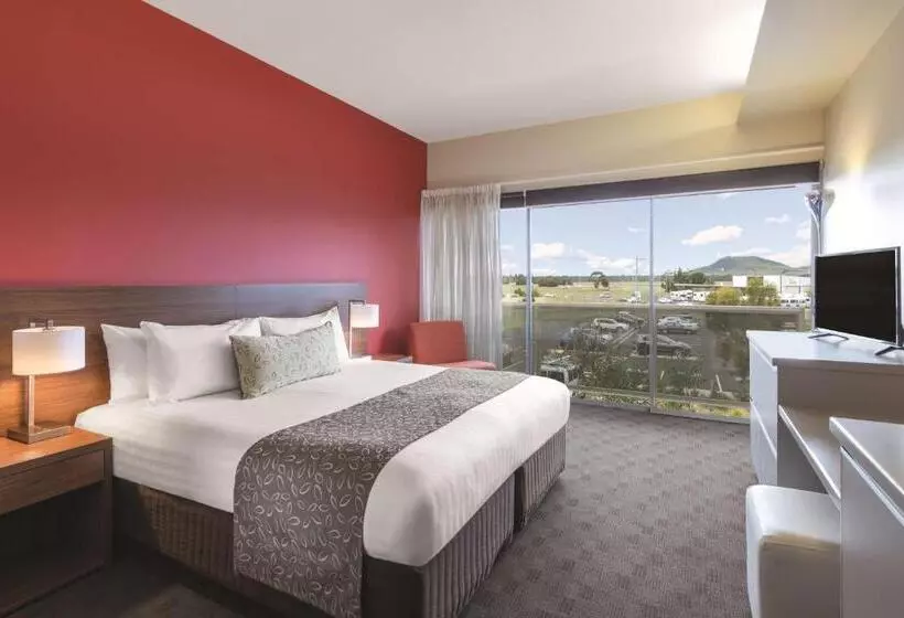 اتاق استاندارد با تخت بزرگ, Travelodge Hotel Hobart Airport