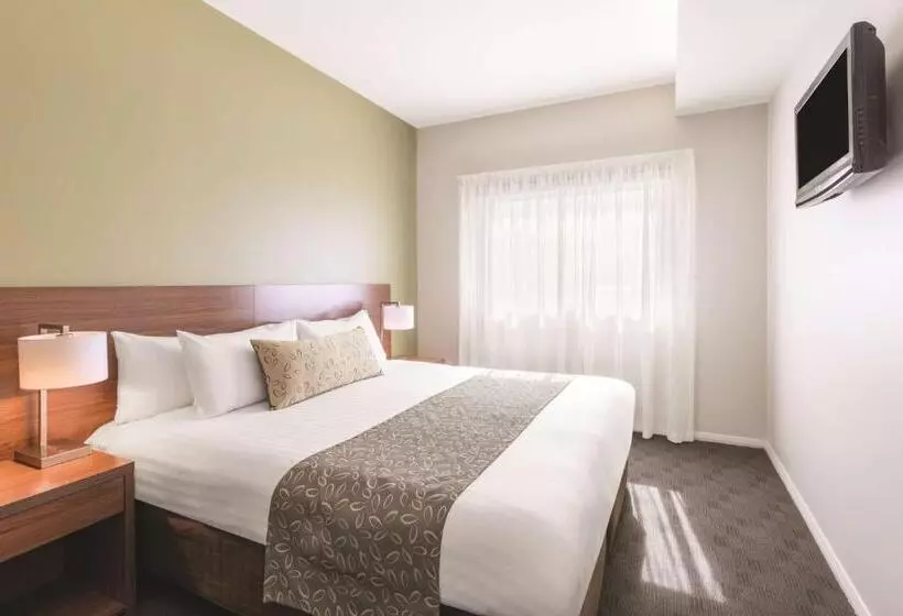 سوییت اجرایی, Travelodge Hotel Hobart Airport