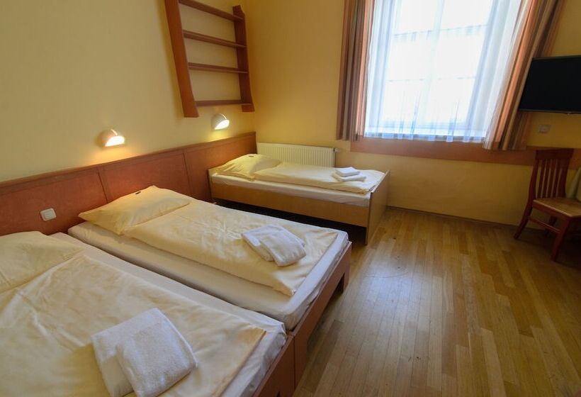 غرفة قياسية رباعية, Jufa Hotel Seckau