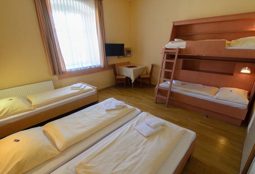 غرفة قياسية رباعية, Jufa Hotel Seckau