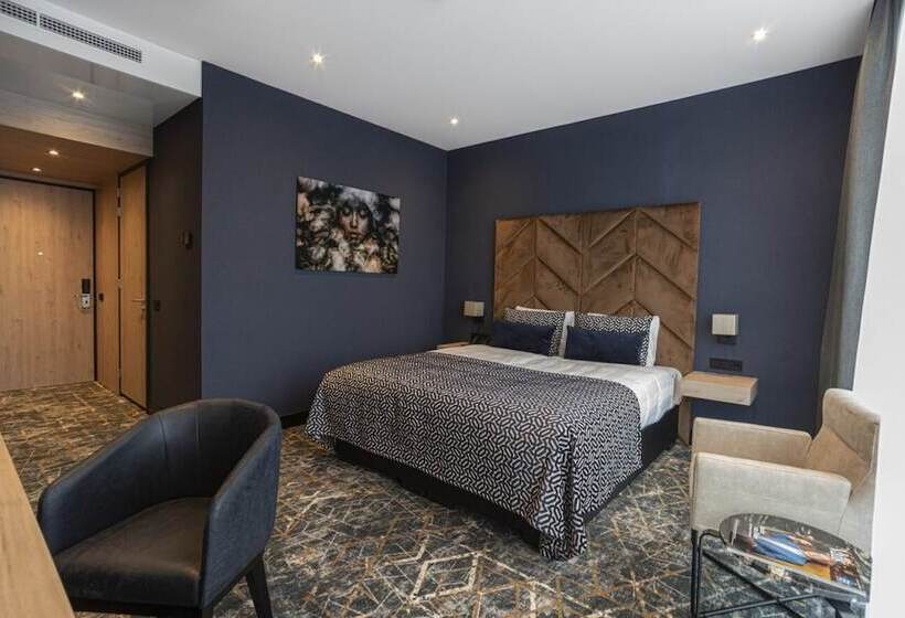 Номер Стандарт, Van Der Valk Hotel Almere