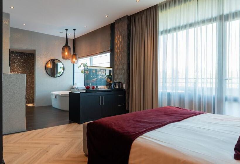 Люкс, Van Der Valk Hotel Almere