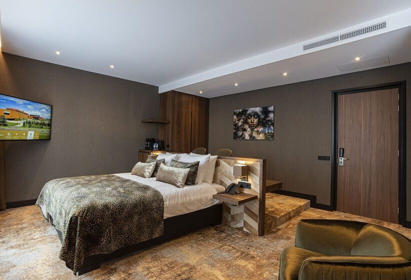 Люкс, Van Der Valk Hotel Almere