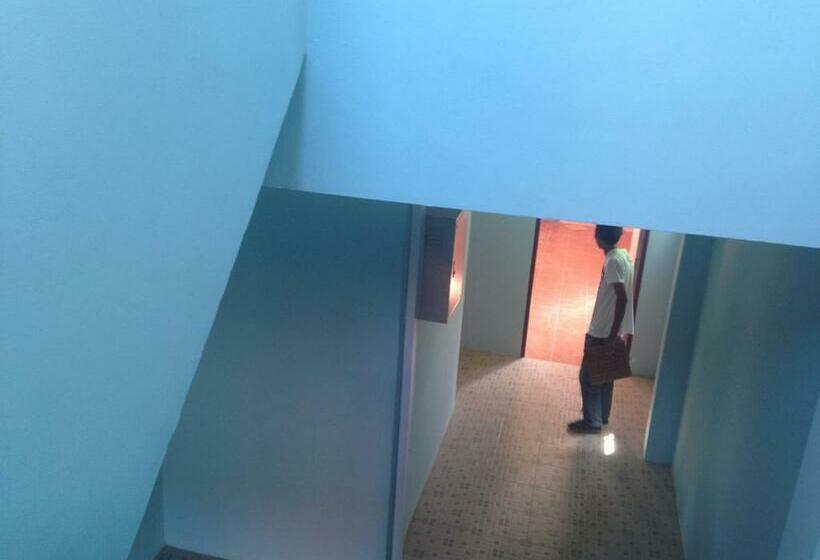 スタンダードルーム, J&e