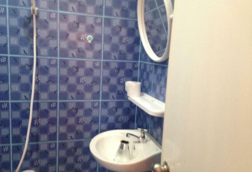 エコノミールーム, J&e