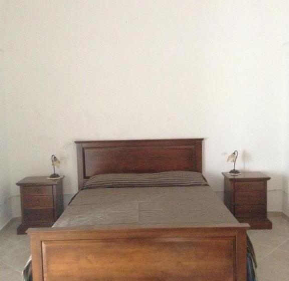 标准间, 100 Craste