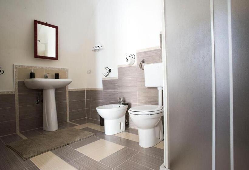 标准间, 100 Craste