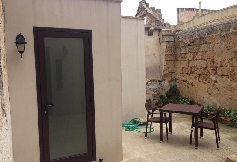 四人标准间, 100 Craste