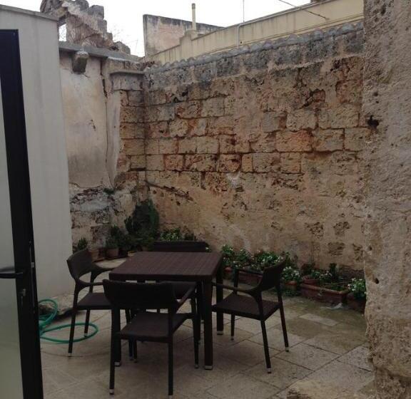 四人标准间, 100 Craste