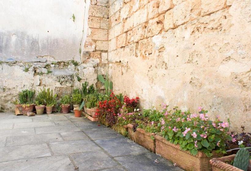 带2个卧室的套房, 100 Craste