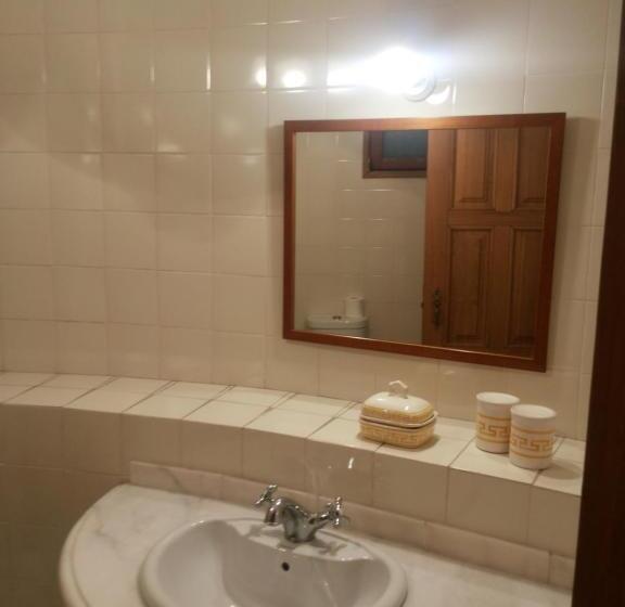 标准间, Estrebuela House