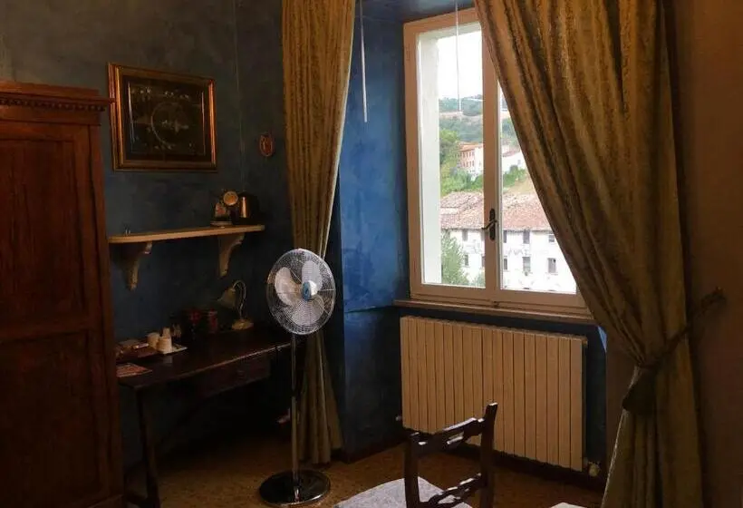 スタンダードルーム, La Finestra Sul Fiume