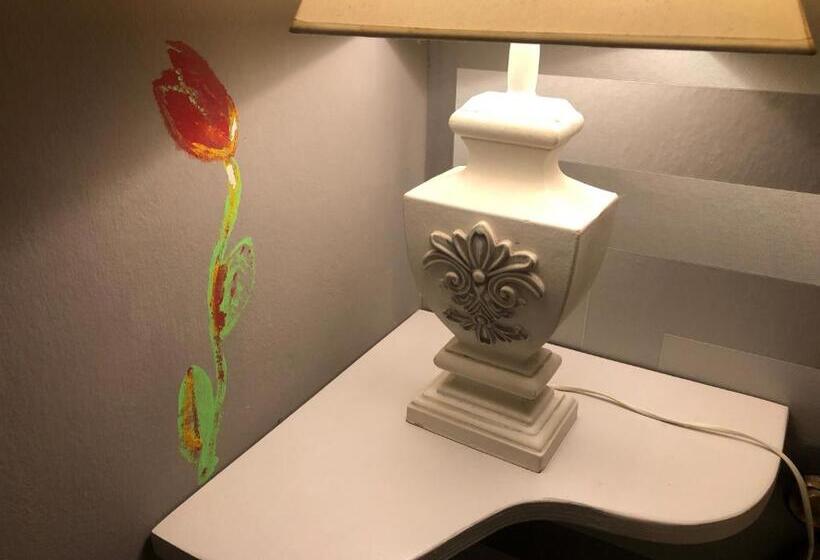 Номер Стандарт, La Finestra Sul Fiume