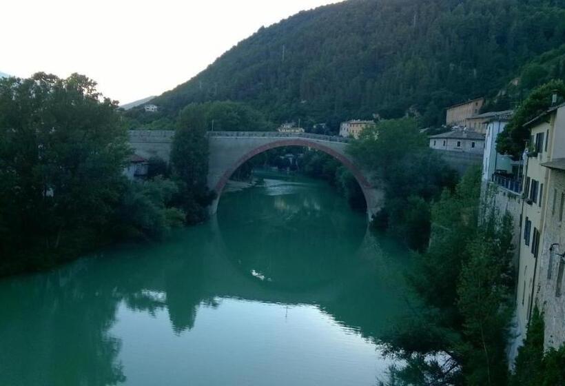 Номер Стандарт, La Finestra Sul Fiume