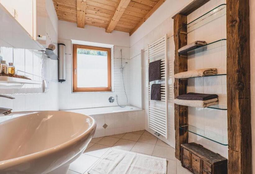 带2个卧室的公寓, Ferienwohnungen Wiesbauer