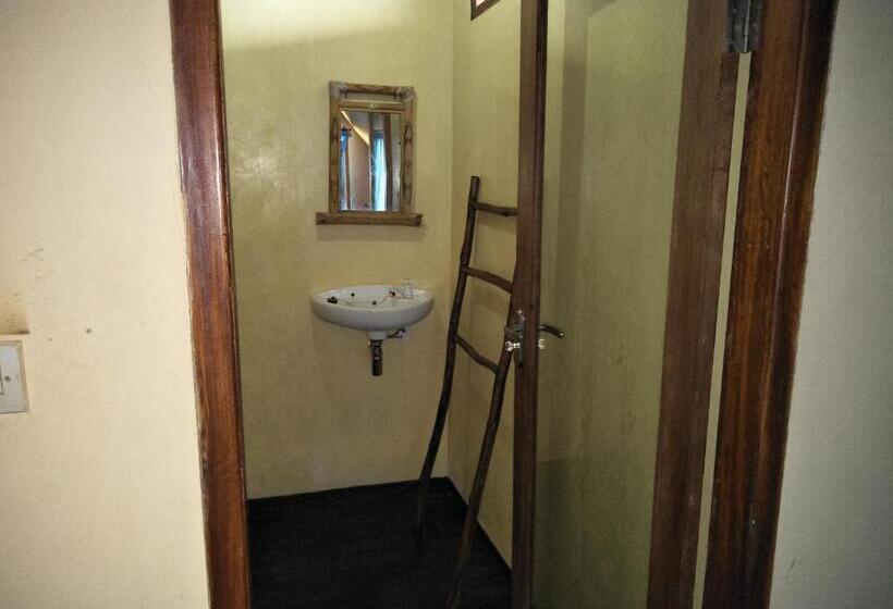 标准间内部标间, Pondok Anjani