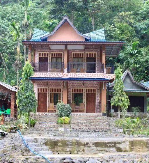 Superior-huone, Thomas  Retreat Bukit Lawang