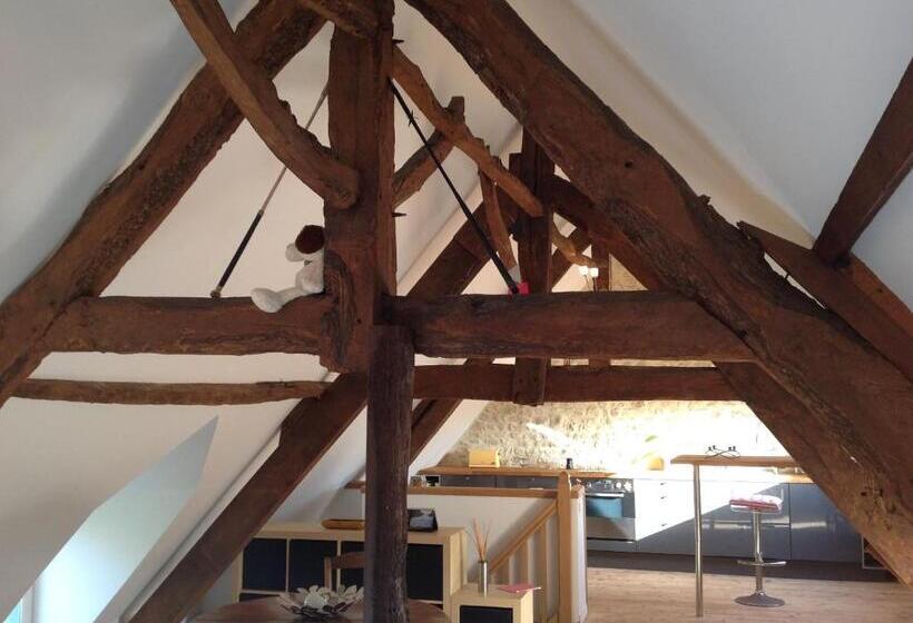 带花园景观的标准工作室, Studio Des Perriots