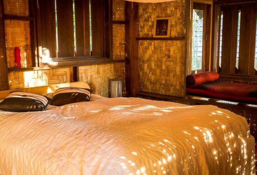 جناح عائلي, Sang Tong Huts