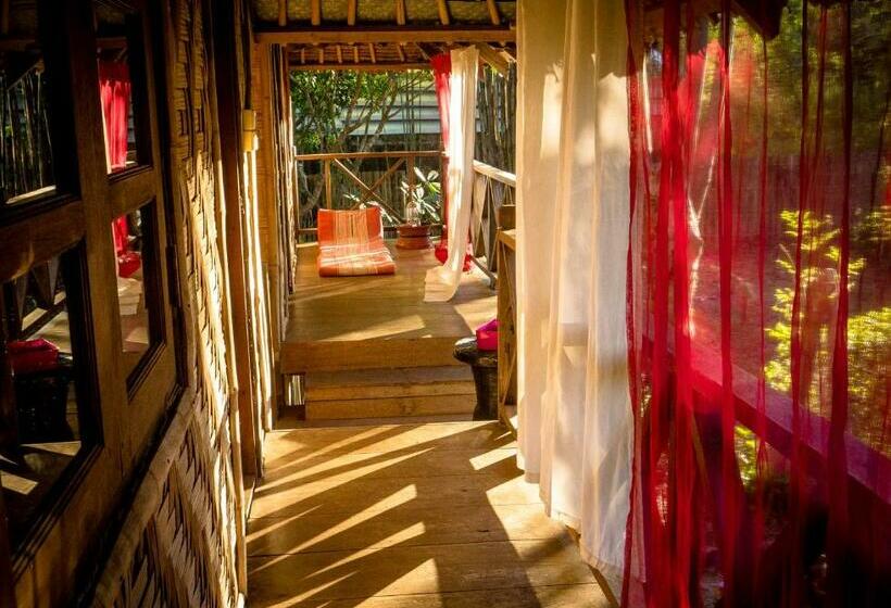 패밀리 스위트, Sang Tong Huts