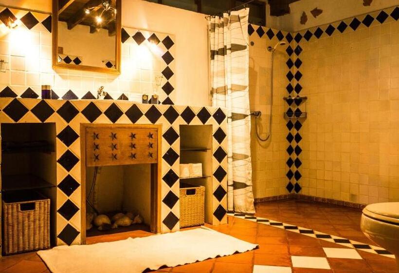 バルコニー付きデラックスルーム, Sang Tong Huts