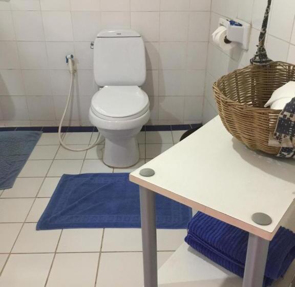 キングサイズベッドのスタンダードルーム, Sang Tong Huts