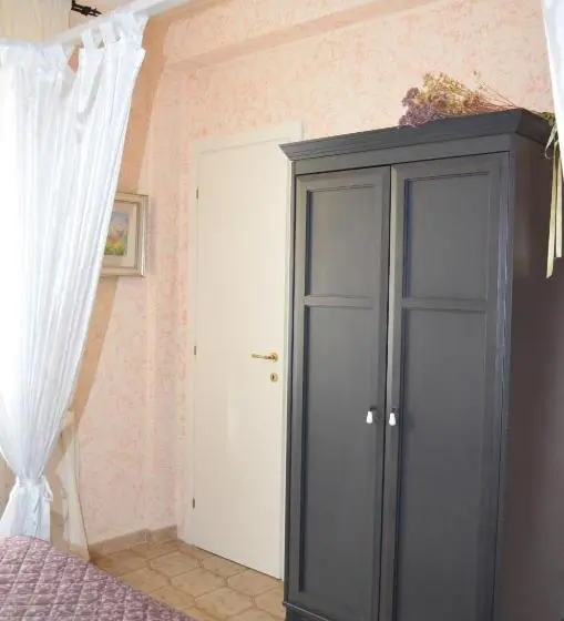 اتاق استاندارد, B&b Nonna Luisa