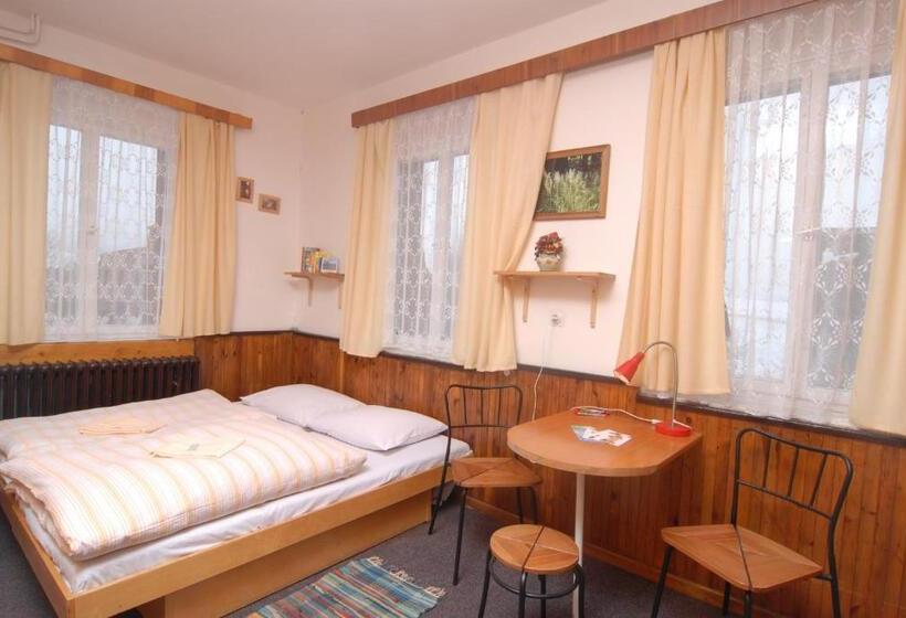 四人标准间, Horský Hotel Arnica