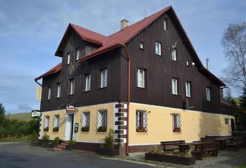スタンダードトリプルルーム, Horský Hotel Arnica