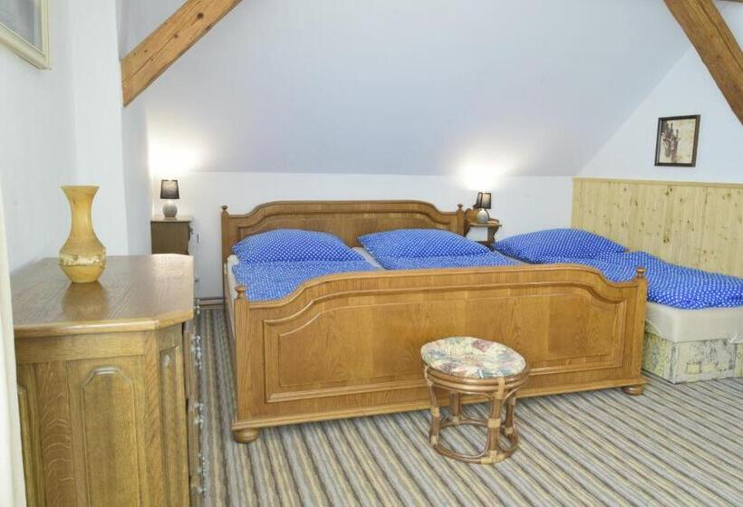 آپارتمان دوبلکس 1 خوابه, Chalupa U Potoka