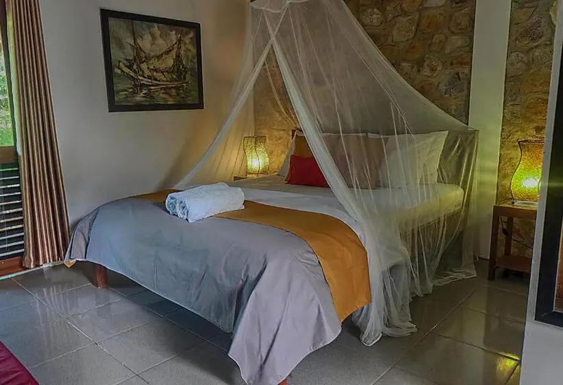 Chambre Deluxe avec Terrasse, Ayu Hotel Karimunjawa