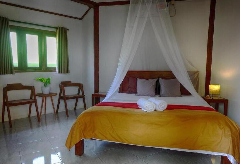 بنجلو ديلوكس, Ayu Hotel Karimunjawa