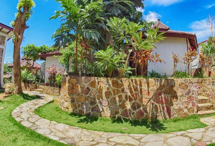 بنجلو ديلوكس, Ayu Hotel Karimunjawa