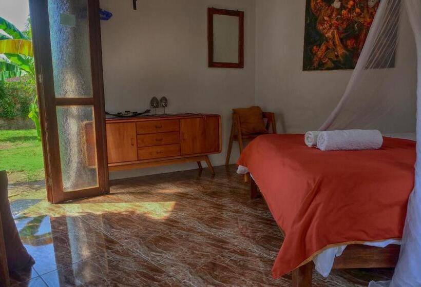 Бунгало Deluxe, Ayu Hotel Karimunjawa