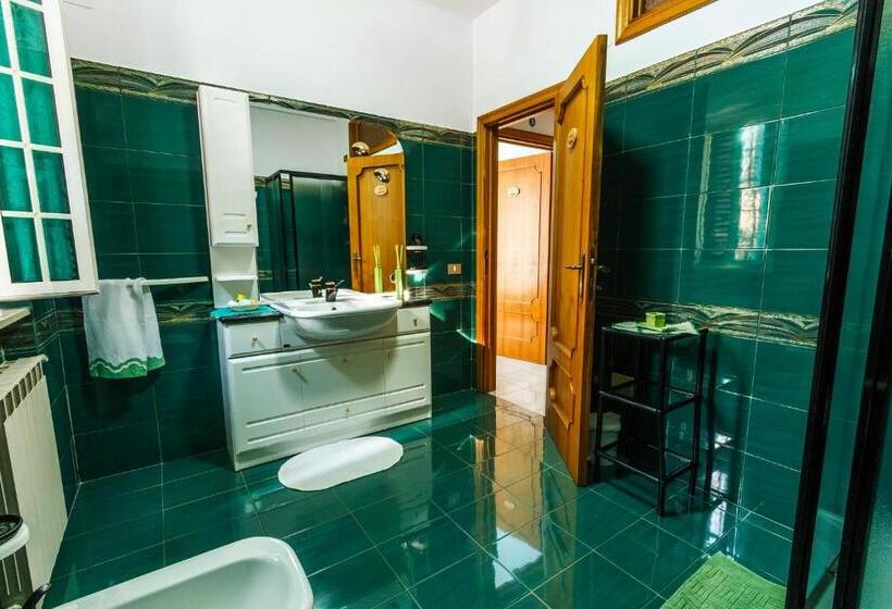 Standard room with outdoor bath, Colibri B&b