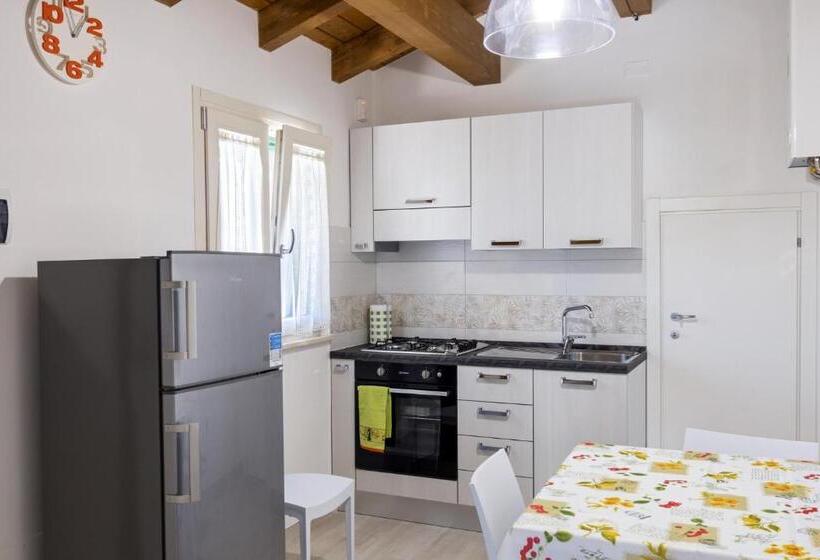 דירת חדר, Colibri B&b