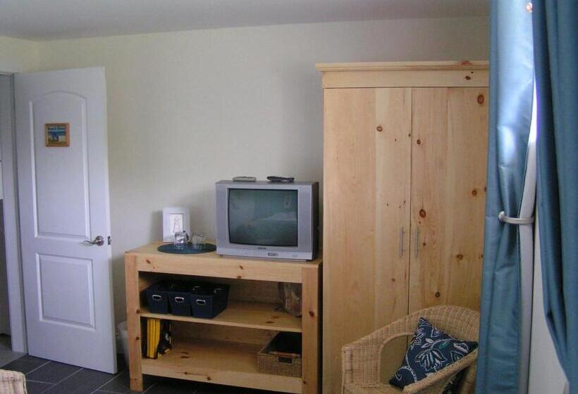 스탠다드 룸 공동 욕실, Nowak S Own B&b