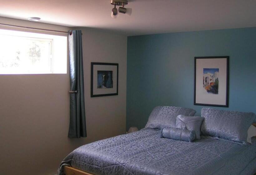 스탠다드 룸 공동 욕실, Nowak S Own B&b