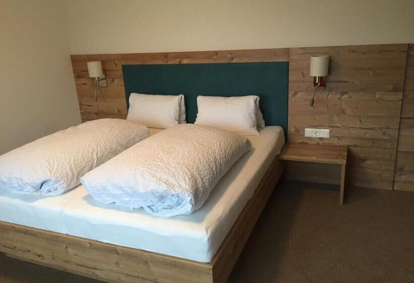 バルコニー付きスタンダードルーム, Johannishof