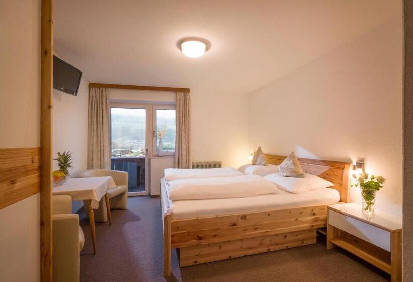 バルコニー付きスタンダードルーム, Johannishof