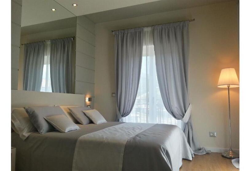 バルコニー付きスタンダードトリプルルーム, B&b Diamante Raro