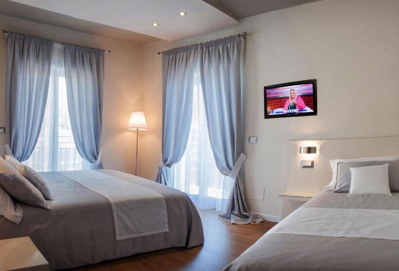 Трехместный Номер Стандарт с Балконом, B&b Diamante Raro
