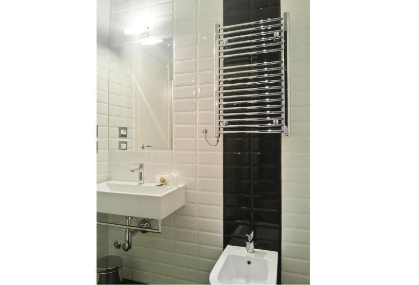 スタンダードルーム, B&b Diamante Raro