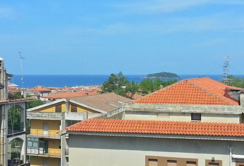 スタンダードルーム, B&b Diamante Raro