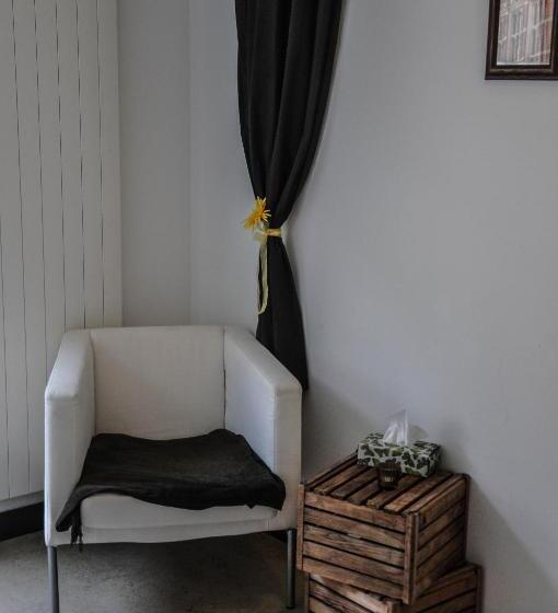 חדר סטנדרט עם מרפסת, B&b Im Herzen Von Biel