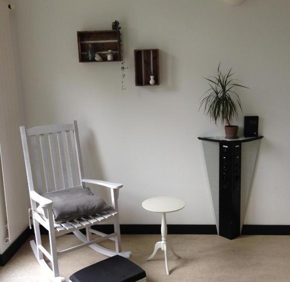 חדר סטנדרט עם מרפסת, B&b Im Herzen Von Biel