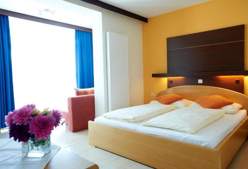 Номер Стандарт с Балконом, Gästehaus Elisabeth Weinhandl