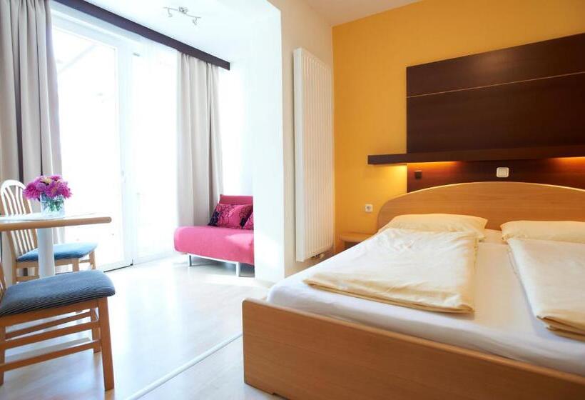 Номер Стандарт с Балконом, Gästehaus Elisabeth Weinhandl